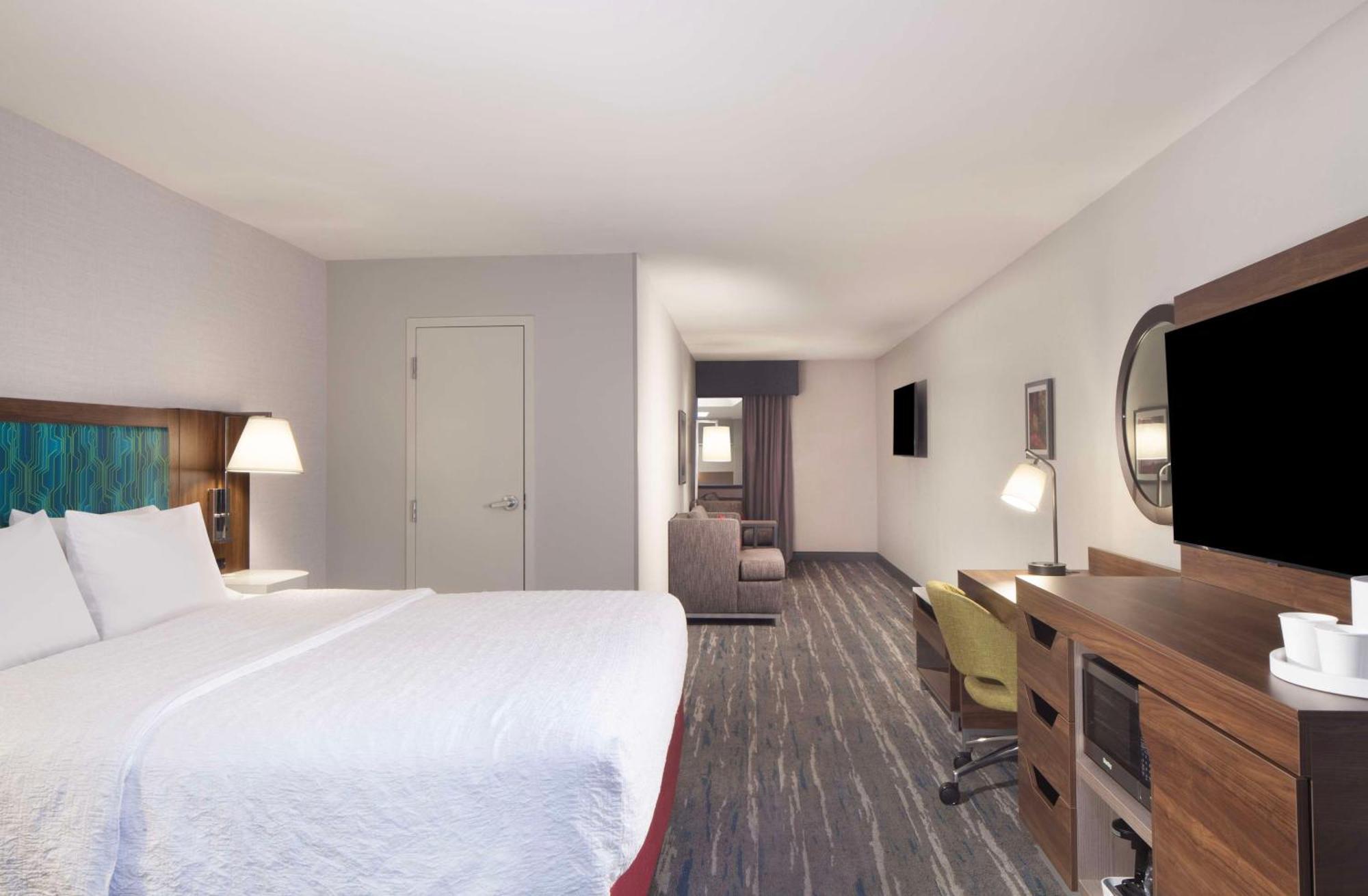 Hampton Inn Athens Exterior photo