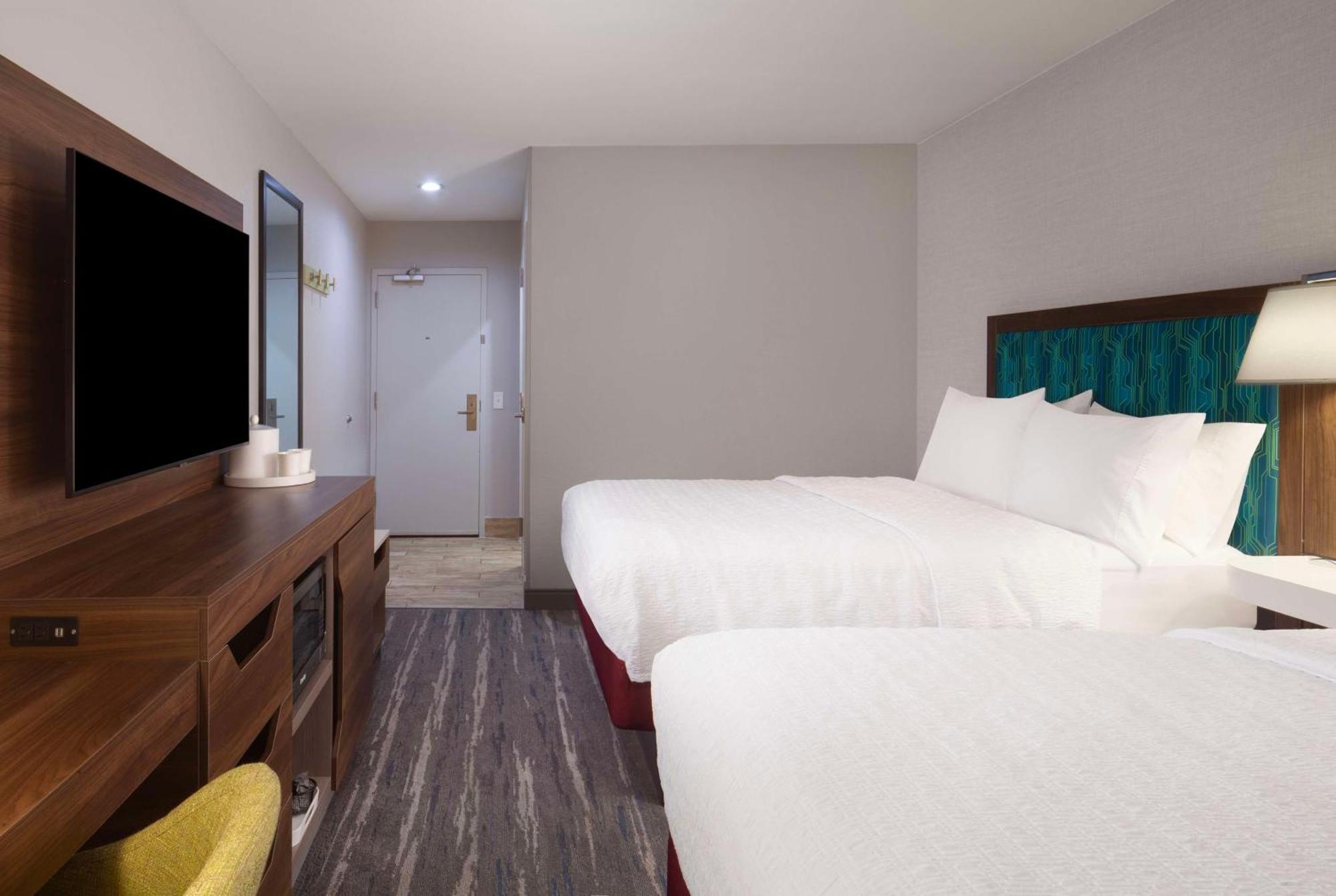 Hampton Inn Athens Exterior photo